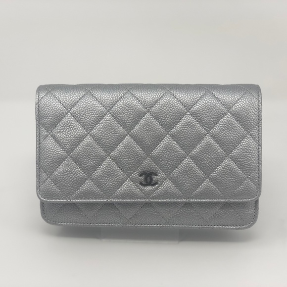 CHANEL Silver Caviar Ruthenium HW Wallet On Chain - Picture 4 of 16